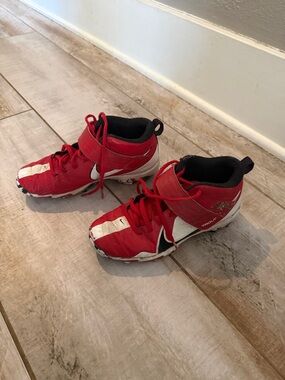 Nike Youth Force Trout MCS Baseball Cleats US Size 5Y